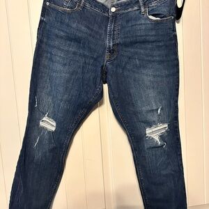 Women’s Distressed skinny jeans